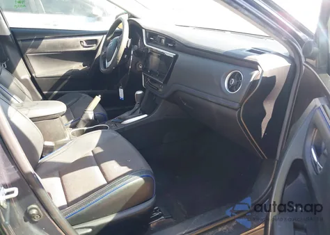 2018 Toyota Corolla Se z USA, uszkodzony, nr VIN 5YFBURHE0JP793535